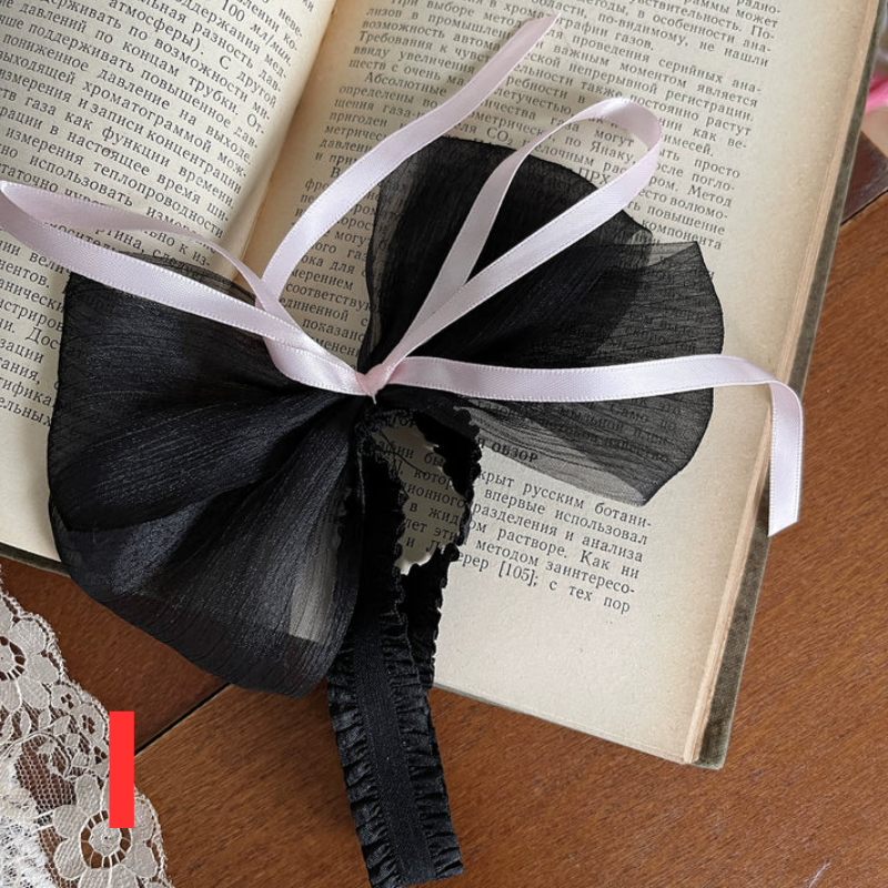 Kawaii Lace Stockings with Bear Garter – White & Black