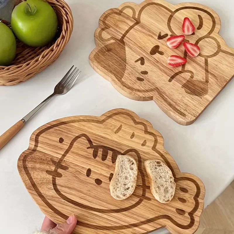 Kawaii Cat-Shaped Wooden Cutting Board