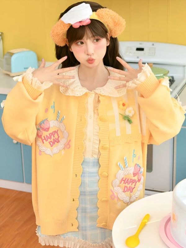 Happy Day Doll Collar Blouse
